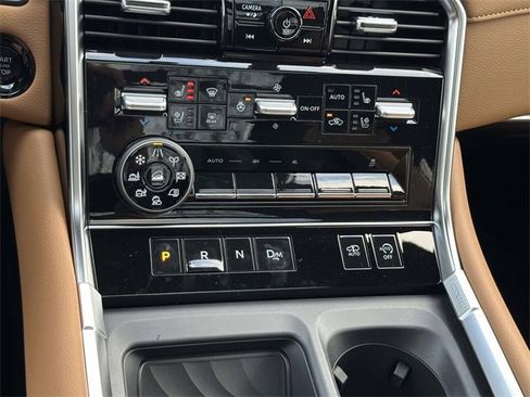 New 2025 Nissan Armada Platinum Reserve image 23