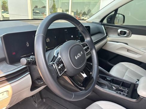 Certified 2024 Kia Sorento X-Line EX AWD/4WD image 6