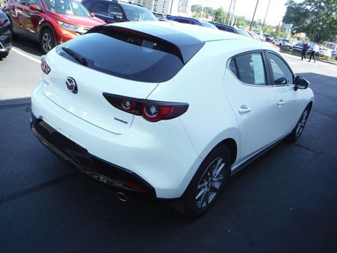 Used 2022 MAZDA MAZDA3 s FWD image 7