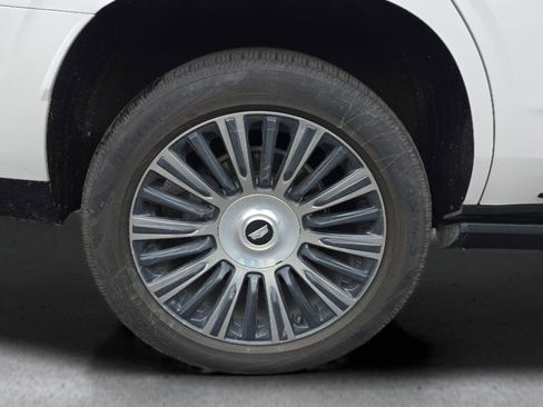 Certified 2022 Cadillac Escalade Sport w/ Touring Package image 14