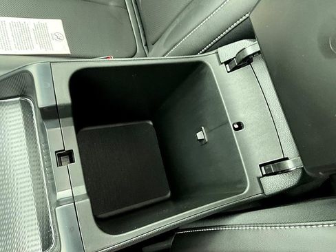 New 2025 Jeep Grand Cherokee L Limited w/ Luxury Tech Group II image 24