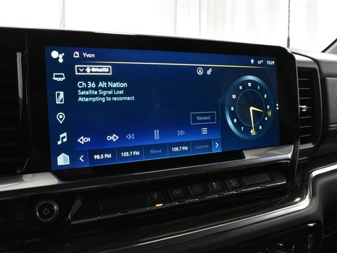 Used 2024 Chevrolet Silverado 2500 LT w/ Convenience Package image 17