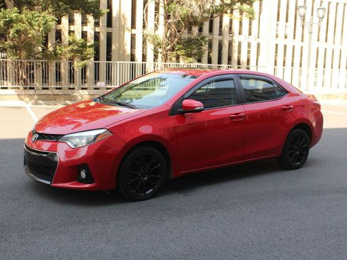 Used 2016 Toyota Corolla S Special Edition image 12