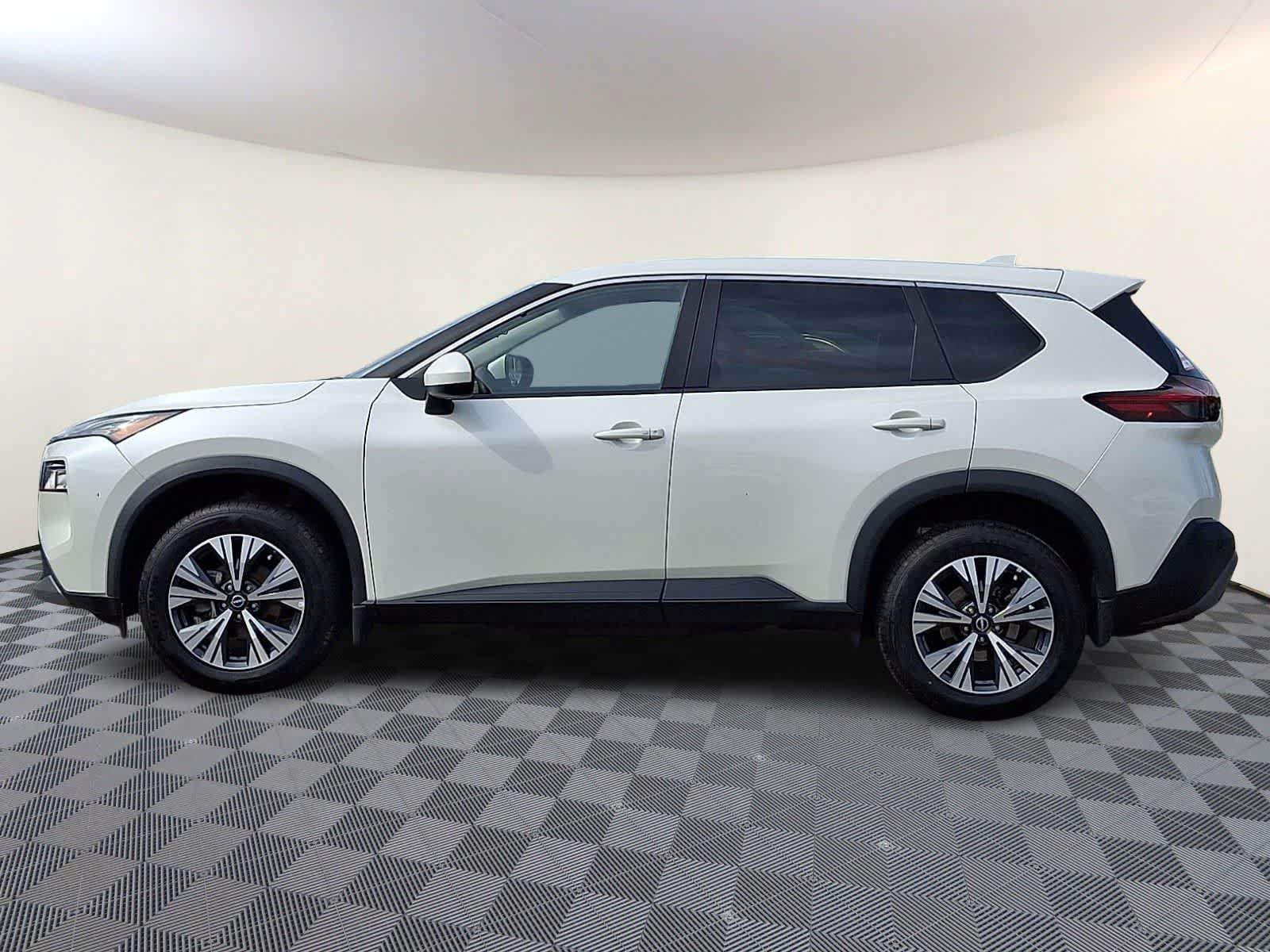 Used 2023 Nissan Rogue SV AWD/4WD image 8