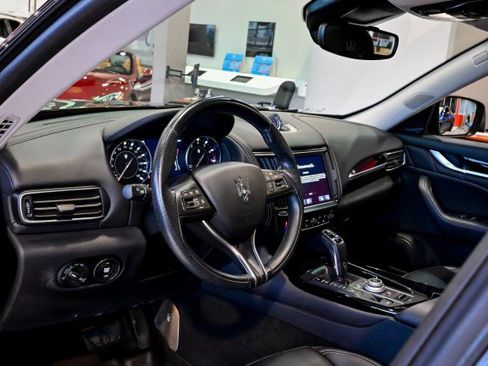 Used 2022 Maserati Levante Modena image 14