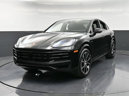 Certified 2025 Porsche Cayenne E-Hybrid Coupe AWD/4WD image 1