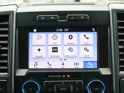 Used 2019 Ford F150 XLT w/ Equipment Group 302A Luxury image 10