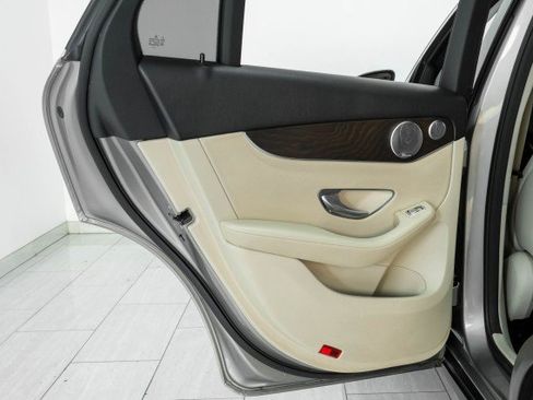 Used 2019 Mercedes-Benz GLC 300 4MATIC DRIVER ASSIST PKG PARKI image 43