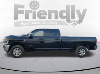 Used 2025 RAM 3500 Big Horn video 2