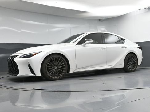 Used 2025 Lexus IS 300 w/ Premium Package RWD image 22