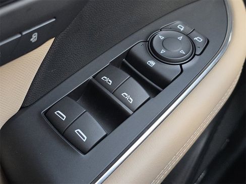 Used 2025 Buick Envision Preferred image 26