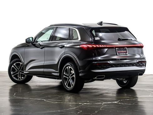 New 2025 Audi Q5 Premium image 12