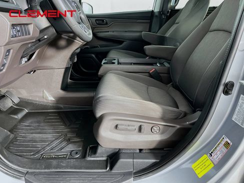 Used 2021 Honda Odyssey EX image 26