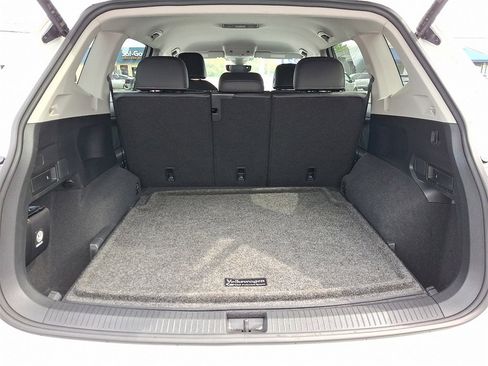 Used 2022 Volkswagen Tiguan SE image 29