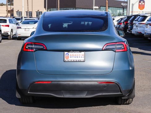 Used 2020 Tesla Model Y Long Range image 7
