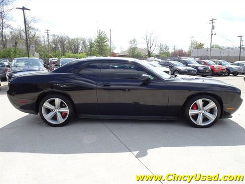 Used 2009 Dodge Challenger SRT8 w/ SRT Option Group II RWD image 5