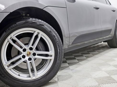 Used 2018 Porsche Macan image 4