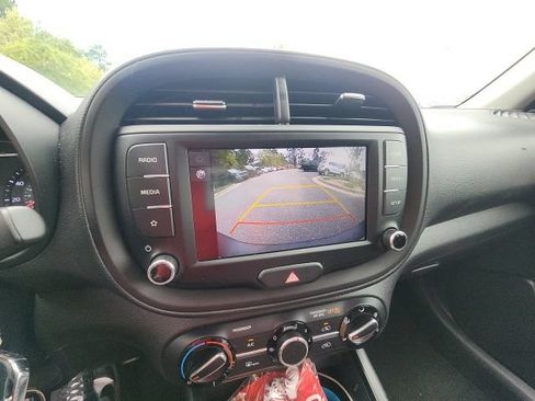 Used 2022 Kia Soul LX w/ Technology Package FWD image 23