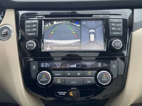 Used 2015 Nissan Rogue SL w/ SL Premium Package image 21