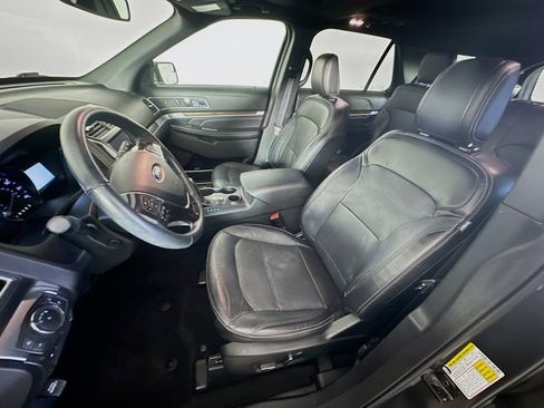 Used 2018 Ford Explorer Limited image 13