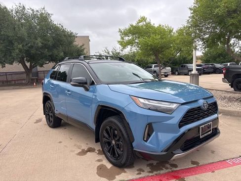 Used 2024 Toyota RAV4 XSE AWD/4WD image 3
