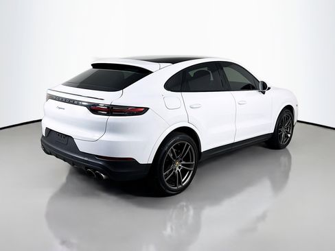 Certified 2022 Porsche Cayenne Coupe image 9