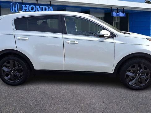 Used 2022 Kia Sportage LX w/ LX FWD Value Edition Package image 9