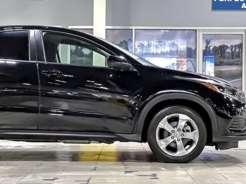 Used 2021 Honda HR-V LX image 33