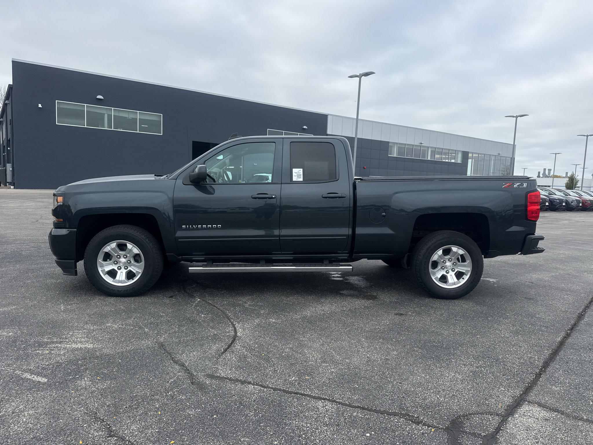 Certified 2019 Chevrolet Silverado 1500 LT w/ All Star Edition AWD/4WD image 18