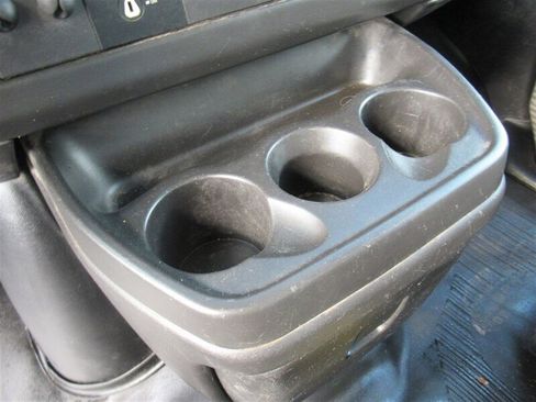 Used 2016 Chevrolet Express 3500 image 25