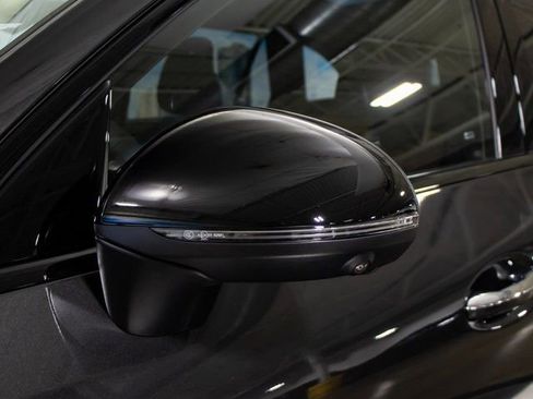 Used 2026 Mercedes-Benz GLC 300 4MATIC image 10