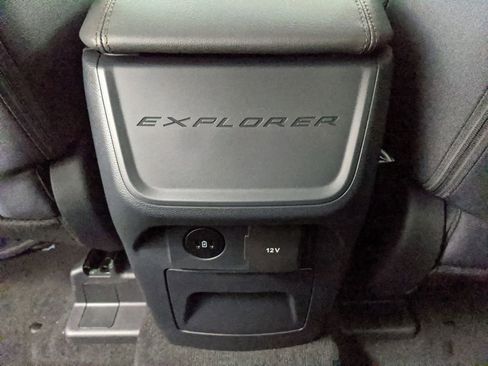 New 2025 Ford Explorer Active image 19