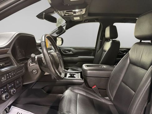 Used 2021 Chevrolet Tahoe Z71 w/ Z71 Off-Road Package AWD/4WD image 24