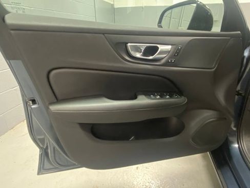 Used 2025 Volvo S60 B5 Core AWD/4WD image 7