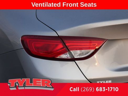 Used 2015 Chrysler 200 C w/ Navigation & Sound Group I FWD image 12
