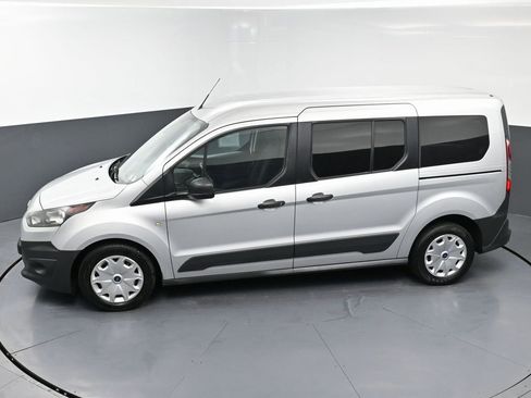 Used 2018 Ford Transit Connect XL image 44