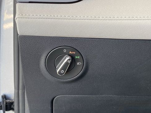 New 2026 Volkswagen Taos SE AWD/4WD image 25