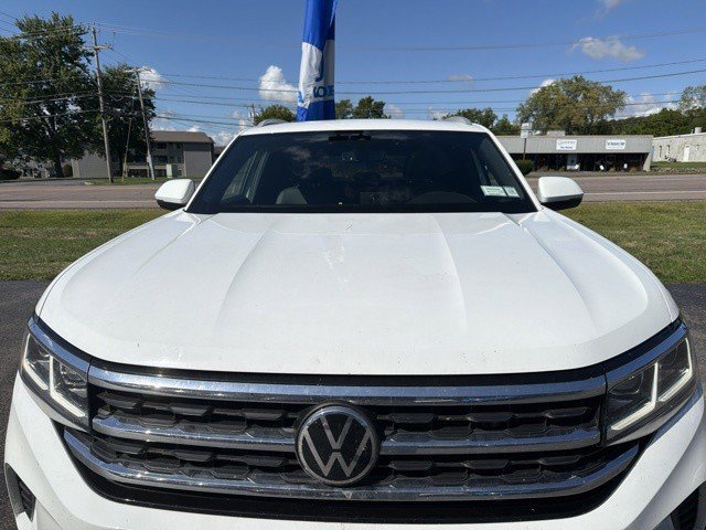 Used 2021 Volkswagen Atlas Cross Sport SEL AWD/4WD image 3