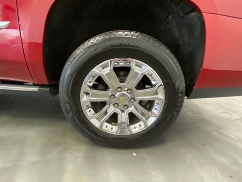 Used 2015 Cadillac Escalade ESV Premium AWD/4WD image 18