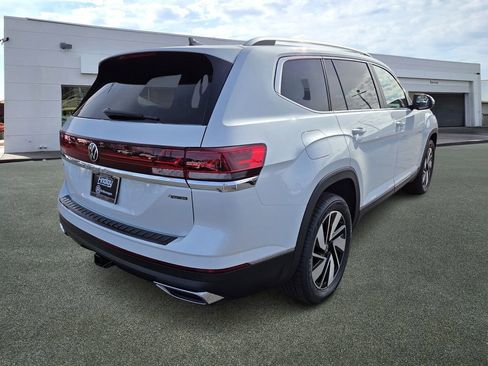 New 2026 Volkswagen Atlas SEL image 3
