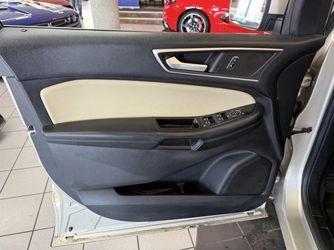 Used 2017 Ford Edge SEL w/ Equipment Group 201A image 22
