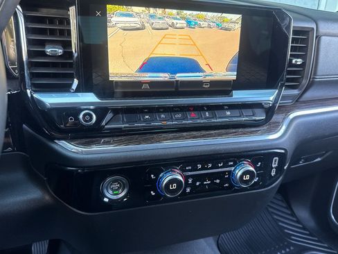 Used 2024 GMC Sierra 1500 SLE RWD image 26