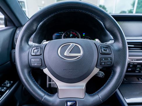 Used 2016 Lexus GS F RWD image 39