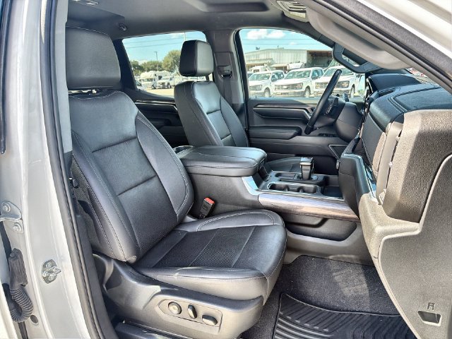 Used 2023 Chevrolet Silverado 1500 LTZ AWD/4WD image 23