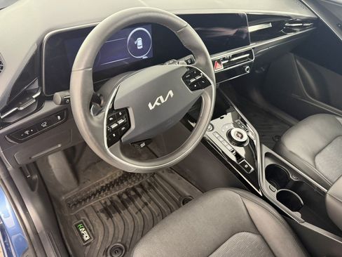 Used 2025 Kia Niro Wave w/ Wave Preserve Package FWD image 18