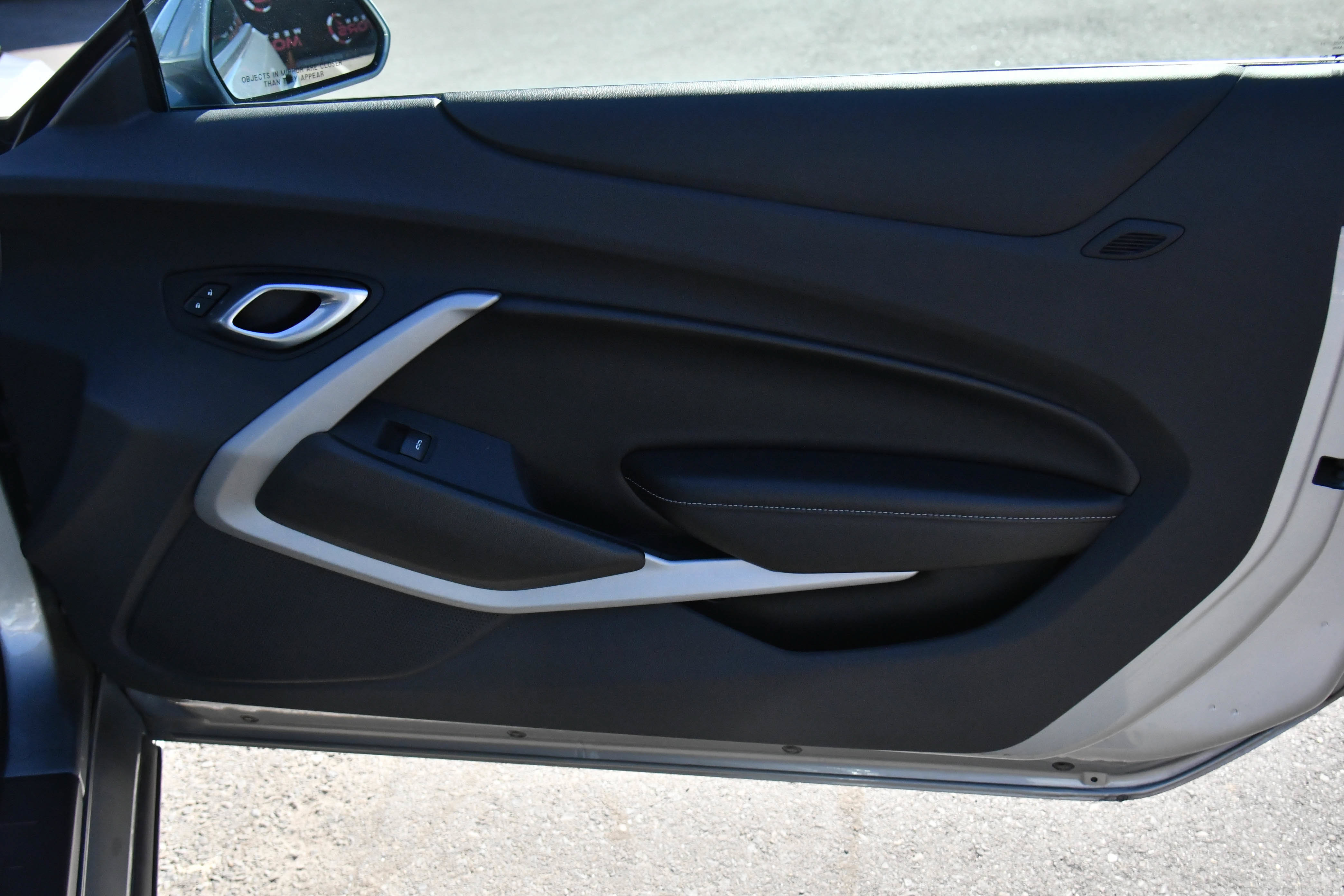 Used 2023 Chevrolet Camaro LT RWD image 34