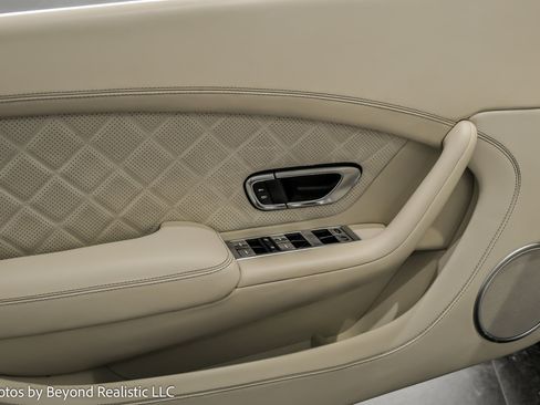 Used 2017 Bentley Continental GT V8 S image 15