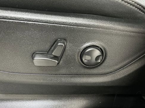 Used 2022 RAM 1500 Big Horn image 10