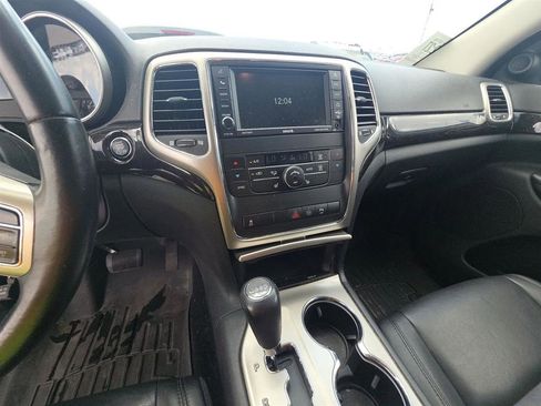 Used 2012 Jeep Grand Cherokee Laredo AWD/4WD image 17
