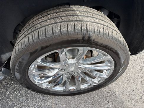 Used 2020 Cadillac Escalade Luxury RWD image 10